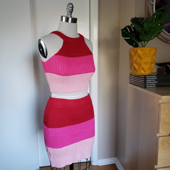 Pink Ombre Knit Set Size Large NEW! - Picture 3 of 14